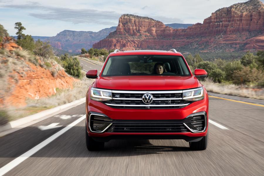  Volkswagen Atlas SEL V6 Premium 4Motion R-Line 2020 года  (фото 3 из 30)